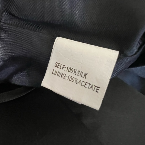 Kay Unger pleated black silk skirt - Picture 3 of 7